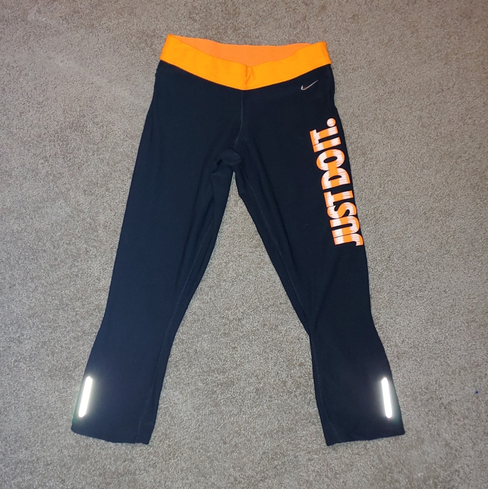 Nike crop leggings